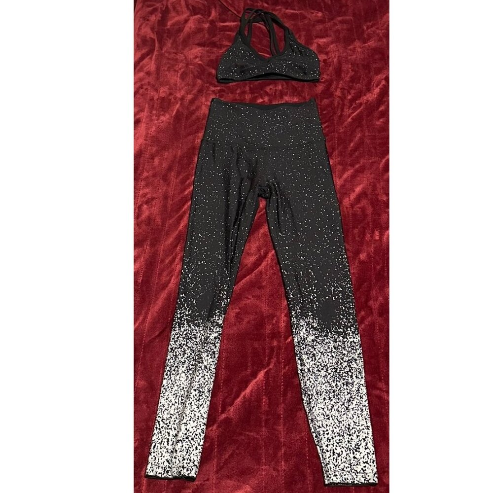 Beyond Yoga Black Metallic Silver Ombre Athletic Set